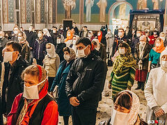 Святейший Патриарх Кирилл благословил усилить в московских и ставропигиальных храмах меры по профилактике распространения коронавирусной инфекции