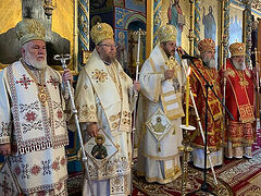 Bulgarian, Romania, Ukrainian, Moldovan hierarchs concelebrate in honor of local saints