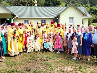 В Ровенской области освятили новый храм Украинской Православной Церкви, построенный вместо захваченного раскольниками
