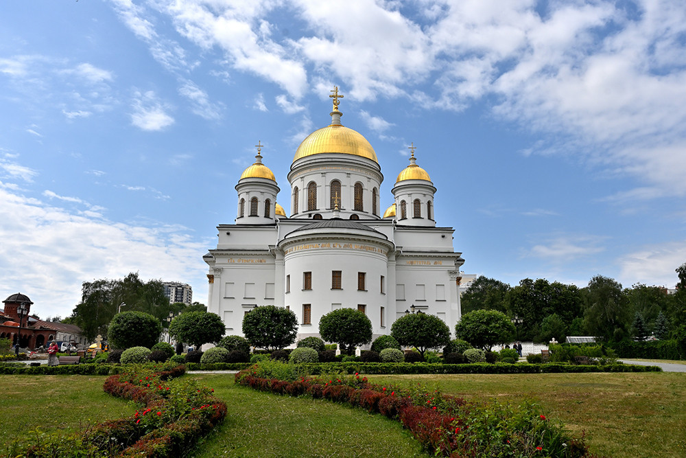 Собор святого Александра Невского, восстановленный собор