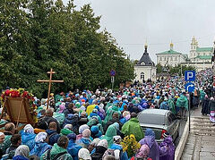 7-day, 155-mile procession arrives at Ukraine’s Pochaev Lavra (+VIDEO)
