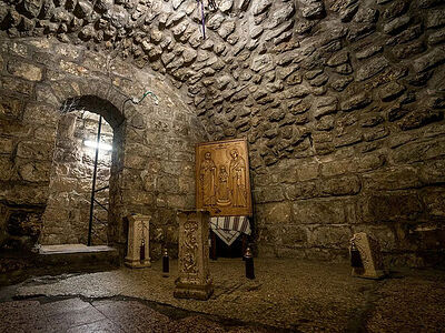 «На этом месте стоял дом родителей Богородицы»