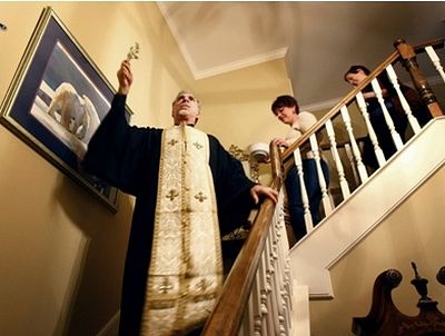 Why do we bless homes on Theophany with Holy Water? / OrthoChristian.Com