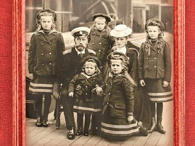 Следственный комитет России представил заключительный том книги, посвященной расследованию убийства Царской семьи