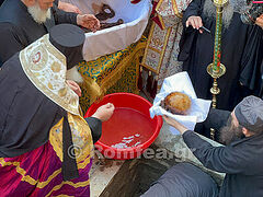 Relics of Elder Joseph of Vatopedi exhumed on Mt. Athos (+VIDEO)