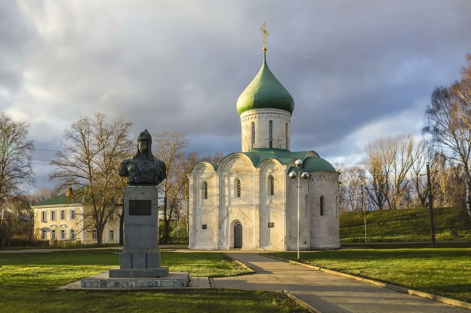 храмы при александре невском