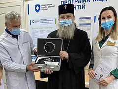 Помощь в борьбе с COVID-19 продолжает оказывать медикам Украинская Православная Церковь