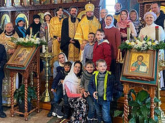 Ukrainian hierarchs celebrate Liturgy at Cleveland cathedral