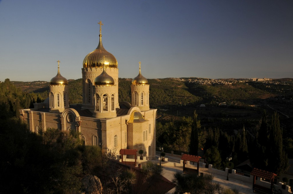 Восстановленный храм Всех святых, в земле Российской просиявших