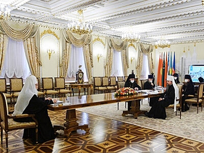 Святейший Патриарх Кирилл провел совещание по развитию Сергиева Посада