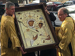 Tikhvin Icon at Chicago cathedral to be placed in beautiful new kiot