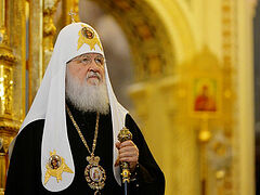 Η Κομισιόν προτείνει να συμπεριληφθεί στη λίστα κυρώσεων ο Πατριάρχης Μόσχας