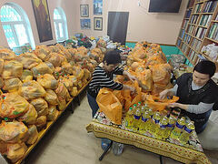 30 тонн гуманитарной помощи передала Симферопольская епархия в Мариуполь и Запорожскую область. Информационная сводка о помощи беженцам (от 5 мая 2022 года)