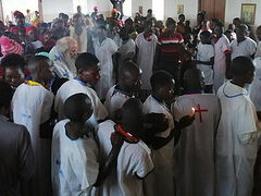 Tanzania: 150+ Baptisms, 8 weddings at one parish (+VIDEO)