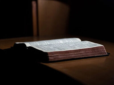 США: Библия лежит в основе мировоззрения лишь 37% протестантских пасторов (Опрос)