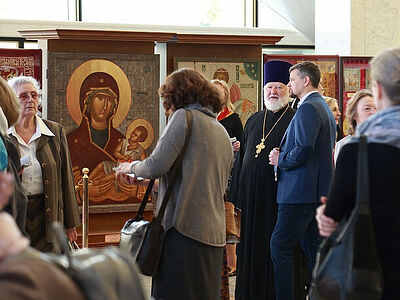 В Кремлевском дворце открылась юбилейная выставка факультета церковных художеств