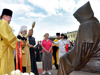 В Санкт-Петербурге открыт памятник прп. Серафиму Вырицкому