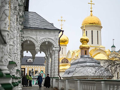 Священнослужение монахов на приходах