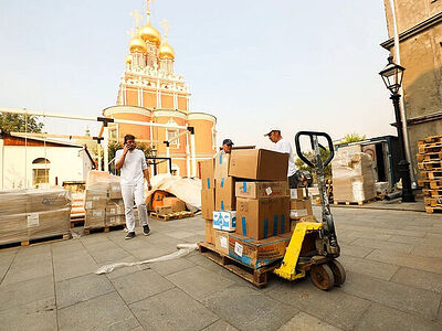 Свыше 700 тонн помощи из московского церковного центра приема помощи передали беженцам и людям в зону конфликта. Информационная сводка о помощи беженцам (от 24 сентября 2022 года)