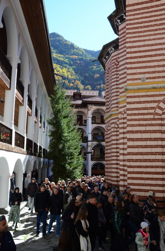Cross procession after the Liturgy on the feast of St. John of Rila, October 18–19, 2022