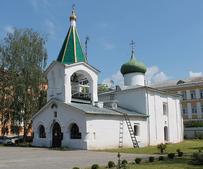 Храм преполовения пятидесятницы псков фото