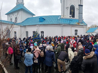 Беженцам в епархиях раздали новогодние и рождественские подарки. Информационная сводка о помощи беженцам (за 31 декабря 2022 года — 9 января 2023 года)