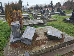 Άγνωστοι βανδάλισαν Σερβικό Ορθόδοξο Νεκροταφείο στο Βούκοβαρ