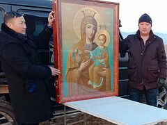 В Монголию принесена икона Божией Матери «Самонаписавшаяся»