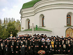Η αδελφότητα της Λαύρας των Σπηλαίων του Κιέβου απηύθυνε μήνυμα στους πιστούς της Ουκρανικής Ορθόδοξης Εκκλησίας