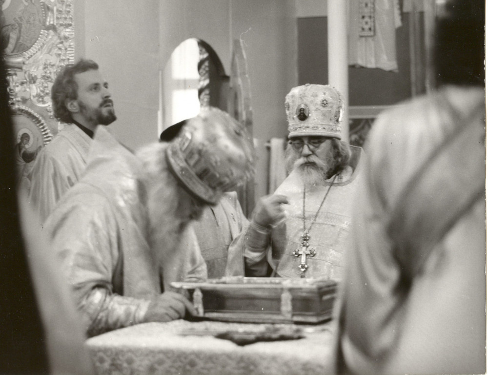 Литургия в Сретенском храме, 1983