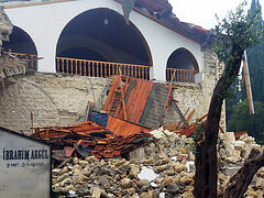 Massive earthquake destroys churches, kills 100s in Turkey, Syria