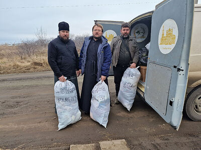 Крымская митрополия передала в феврале в зону конфликта более 18 тонн гуманитарной помощи. Информационная сводка о помощи беженцам (от 3 марта 2023 года)