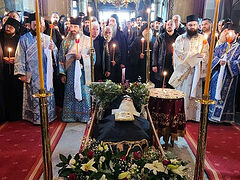 Beloved Romanian elder buried on Mt. Athos (+VIDEO)