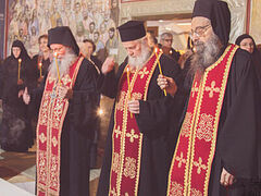 Abbot of Simonopetra (Mt. Athos) serves memorial at tomb of Met. Amfilohije of Montenegro (+VIDEO)