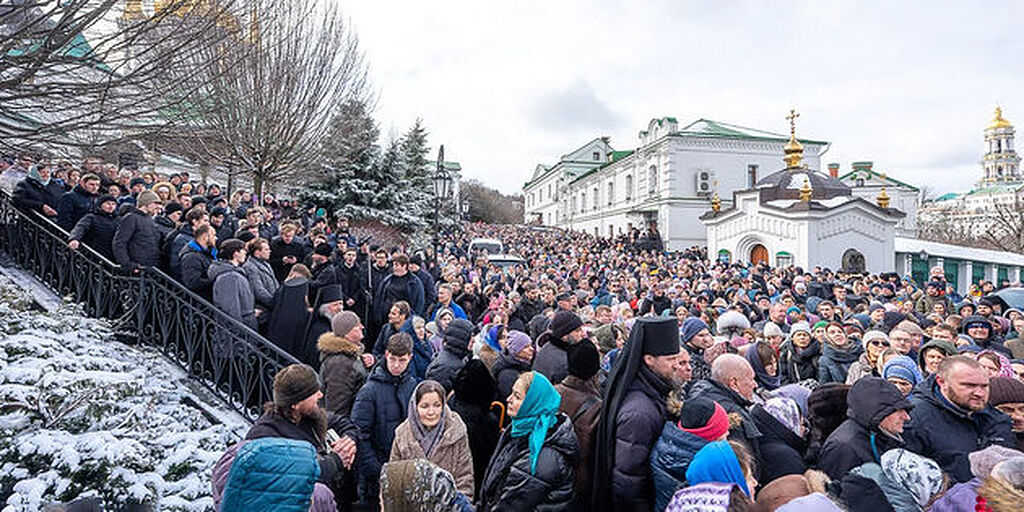Сбу церковь. Киев). Украинские новости церковь. Лавра сбу. Сбу в киево-печерской лавре.