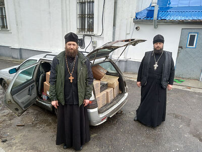 В Северодонецкой епархии при гуманитарном центре в Белокуракино раздали помощь нуждающимся. Информационная сводка о помощи беженцам (за 8-10 апреля 2023 года)