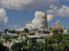 UOC has three days to leave Kiev Caves Lavra, according to new state order