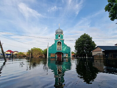 Епархии России и Украины передают помощь пострадавшим от затопления в Херсонской области. Информационная сводка о помощи беженцам (от 15 июня 2023 года)