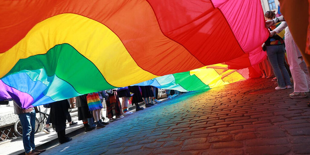 Estonia Ignores Churches Becomes First Ex Soviet State To Legalize Gay