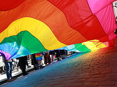 Estonia ignores churches, becomes first ex-Soviet state to legalize gay marriage