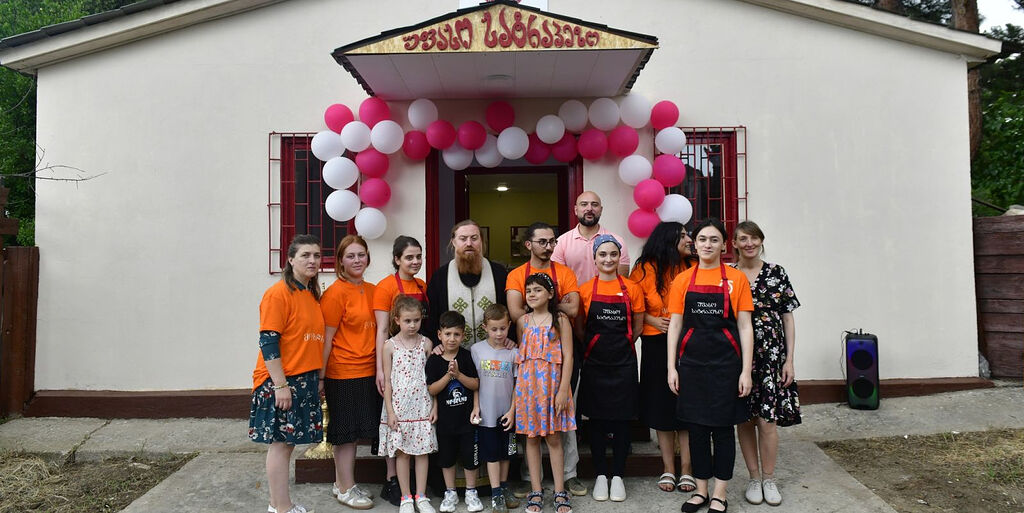 Georgian Cathedral S Soup Kitchen Reopens For First Time After Pandemic   412814.s 