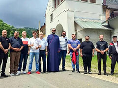 Romanian prisoners go on pilgrimage to local monastery to aid social reintegration