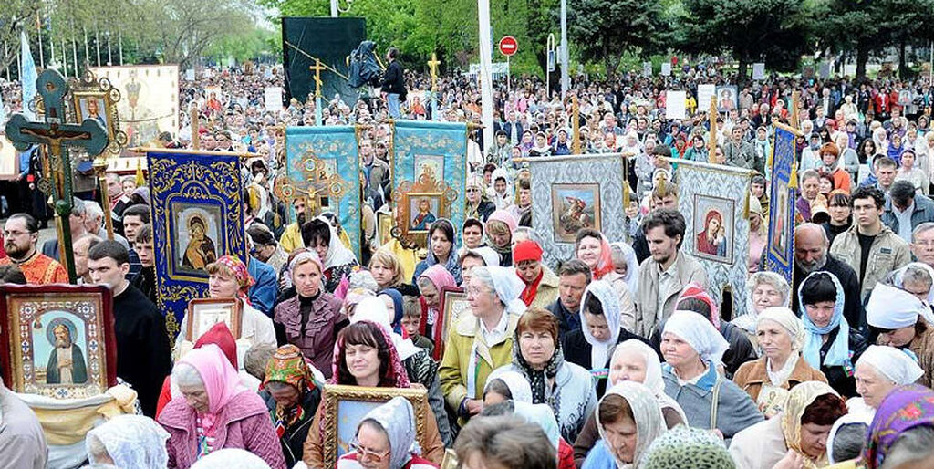 percentage-of-orthodox-is-down-in-russia-but-percentage-of-practicing