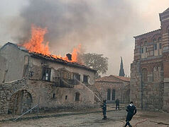 Greece: Fire damages 10th-century Byzantine monastery (UNESCO site)