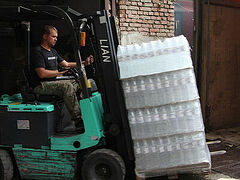 Служба помощи «Милосердие-на-Дону» организовала доставку партии питьевой воды в Донецк. Информационная сводка о помощи беженцам (за 2-4 сентября 2023 года)