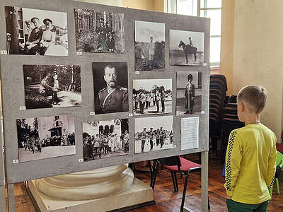 В Татьянинском храме в Москве открылась выставка о Царской семье
