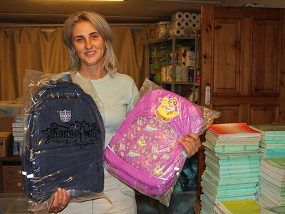 В российских епархиях детям беженцев продолжают раздавать школьные наборы. Информационная сводка о помощи беженцам (от 7 сентября 2023 года)