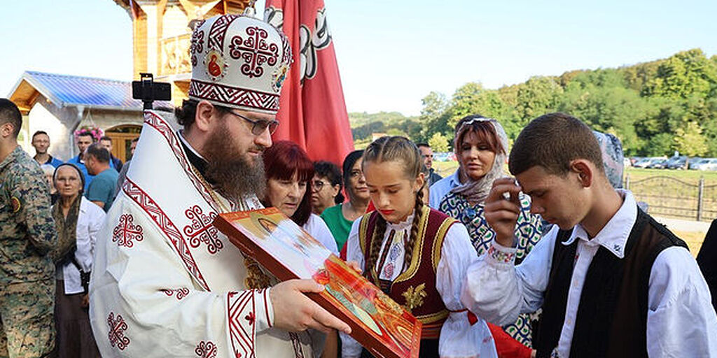 Сербия Монастырь Каменац