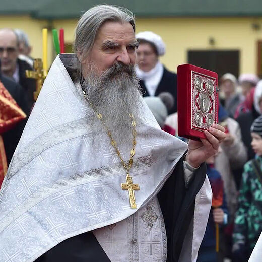 Όσο εγώ γλεντούσα με τους φίλους μου στο σπίτι, ο πατέρας μου καθόταν στο μετρό
