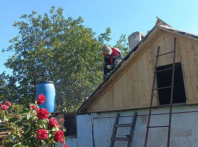 Православные волонтеры отремонтировали более 150 частных домов в Мариуполе. Информационная сводка о помощи беженцам (от 24 октября 2023 года)